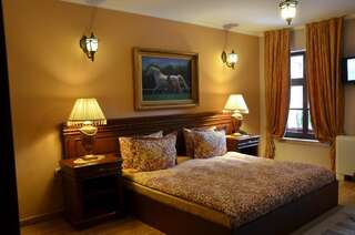 Отель Boutique Hotel Boris Palace & Restaurant Пловдив Двухместный номер с 1 кроватью или 2 отдельными кроватями-1