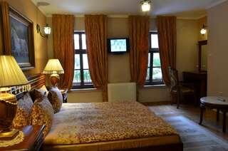 Отель Boutique Hotel Boris Palace & Restaurant Пловдив Двухместный номер с 1 кроватью или 2 отдельными кроватями-2